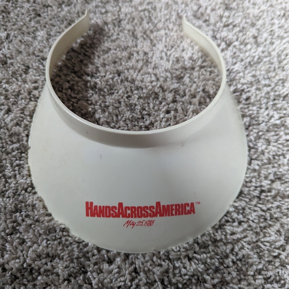 Hands across America hat - Picture 1 of 3